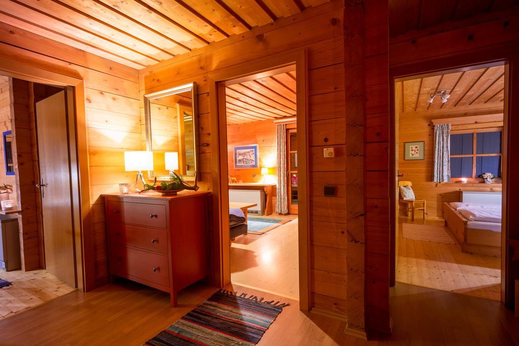 Chalets Ebner Eben Im Pongau Camera foto